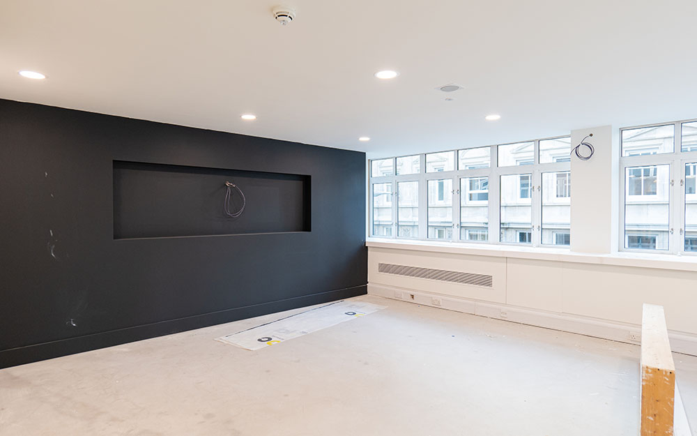 Modern Reception Room with Bespoke Feature Wall